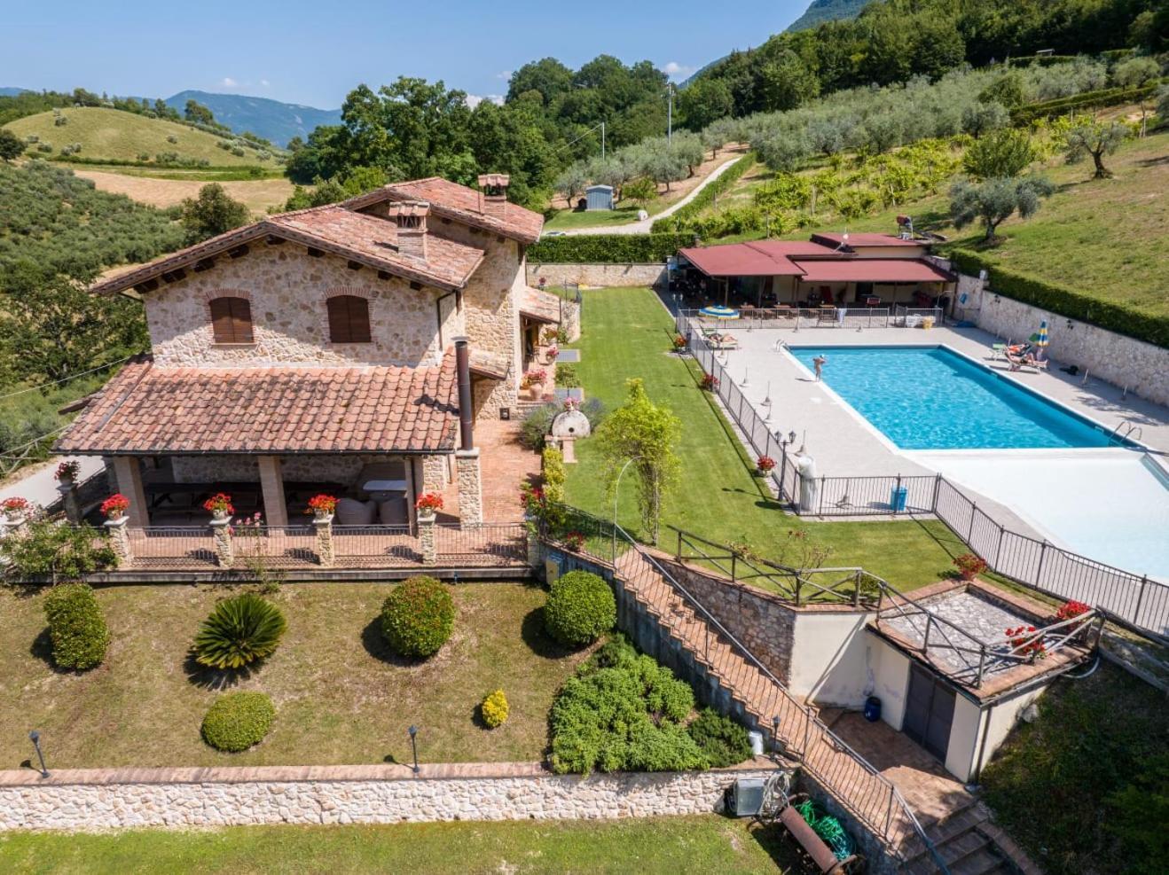 Agriturismo Isola Verde SantʼUrbano Εξωτερικό φωτογραφία